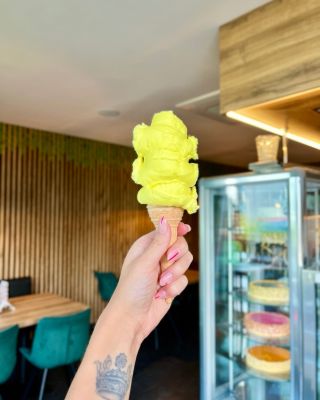 🍦✨ Nová dávka osvěžení! ✨🍦 Naše kopečková zmrzlina Limoncello vás přenese přímo na slunečnou italskou riviéru. 🌞🍋 Lehká,...