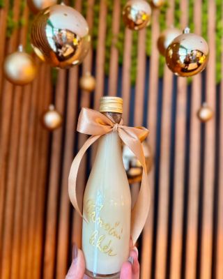 Vánoční likér- tak dobrý, že na něj chodí i Ježíšek 😄 #vanocniliker #magnolie #vanoce #svatecni #tipnadárek